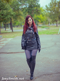 Jeny in autumn wearing blue tights image 1