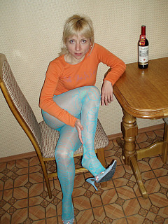 Amateur girls in blue pantyhose image 3