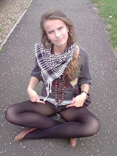 Amateur girls posing in her pantyhose 9 image 1