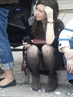 Upskirt photos of amateur girls in pantyhose image 6